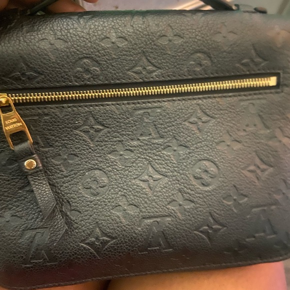 Authentic - Picture 2 of 9